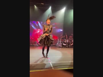 PAPAYAのSU-METALダンス(Dallas)