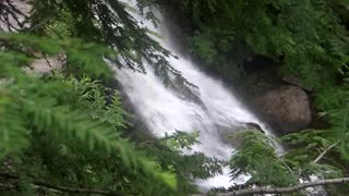 Mountain Waterfalls　中野陽平