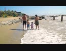 Young Family At The Beach　キッズオンエア