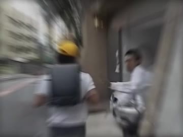 未来視でおじさんの襲撃を避けるひで