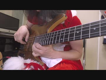 サンタさんにベースでキャロルを弾いてもろたで。
