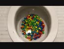 ピーナッツ味のM&M'sをトイレに流してみた４