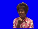 自分を指差す金田少年BB