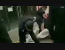 武漢肺炎の感染者密告報奨金制度により公警が強制隔離...抵抗し逃惑う感染者