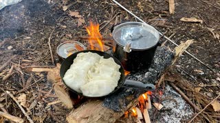 ソロキャンプ！焚き火で料理。　餃子