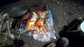 ソロキャンプ　網焼き餃子とハンバーグ③