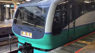251系RE-2編成 スーパービュー踊り子 東京駅発車
