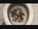 M&M'sとコインをトイレに流してみた