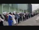 武漢の業者がデモ行進 → 早速警察に弾圧される