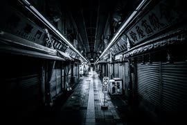 ソーシャルディスタンスを守らない幽霊