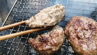 【野外飯】肉汁溢れる！飯テロ注意ハンバーグの焼き方はこれだ！