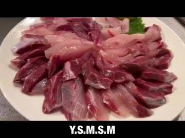 自分を大蛇丸と信じて止まない一般男性が、ブリしゃぶとビールで優勝する動画です。