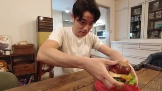 【絶品】肉汁したたる本格的なハンバーガーが自宅で作れるって?