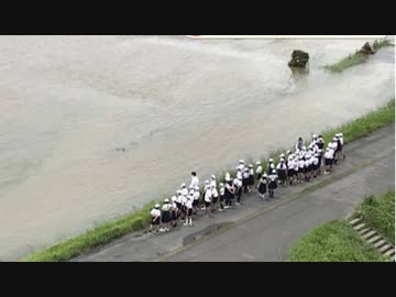 小学校教師「ちょっと川の様子を見に行こう」児童50人を連れて大雨洪水警報中に河川敷へ