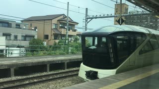 山梨市駅に四季島が！