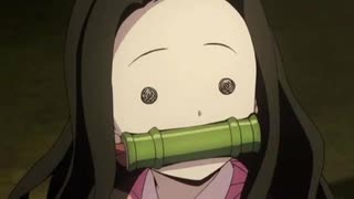 I字バランスに挑戦する禰豆子