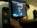 ゲーマーはStepManiaをプレイし、モニターを壊しました (Maid of Fire AAAA)