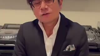 from 伊津野亮