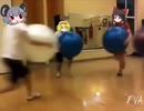 バランスボールで大ジャンプを試みるNYN姉貴.mp4
