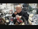 おったん パンを食べて辛さを抑えようとする