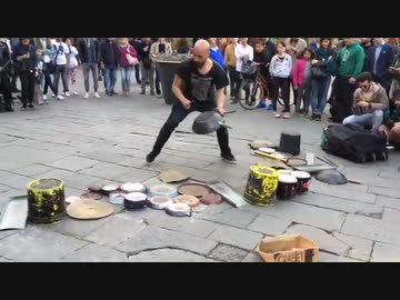 【驚愕】超絶技術で人力テクノを奏でる男