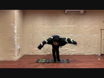 足ツボマッサージの上でハーモニカを一回も吹かずにハッピーシンセサイザ踊ってみた