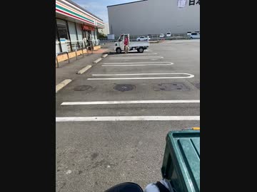 セブンイレブン□️に、車が一台もない、初めて観た