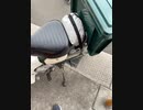 雨ガッパは、カブの荷台に、常備してるよー