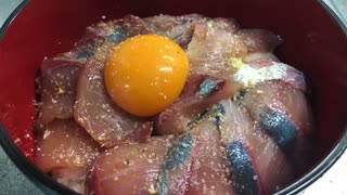 魚を捌くだけの動画【ツバスの漬け丼】