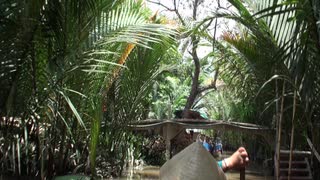 【旅動画】ベトナム、湿地帯マングローブ探検