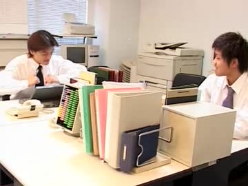 残業中のリーマン