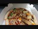 【ハーフ＆ハーフピッツァ】ベーコンとポテトのカレーソース＆ソーセージとブロッコリーのトマトソース