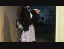 心地よい秋風が吹いてスカートが！！！？？
