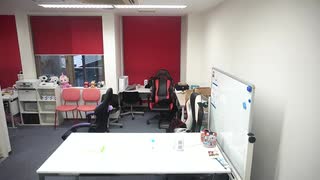 【信頼】 リーダーがキャバクラで多額の借金 を抱えてしまったら助ける? 助けない?