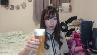 ビールで乾杯するりなもい 2021年6月