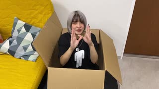 ファンからのプレゼントの中に女子メンバーが入ってるドッキリwww
