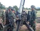 105mm榴弾砲を撃つタイの兵隊さん達
