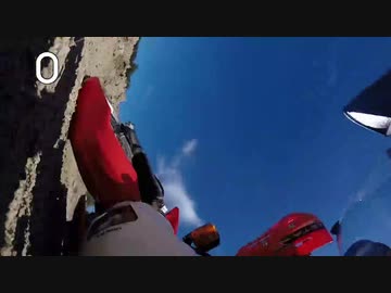 [バイクで遊ぶ]3秒でフラグを回収した動画
