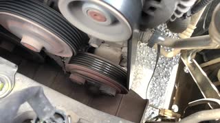 壊れた車のコンプレッサー