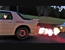 頭文字Dカーが深夜の峠を時速300kmで爆走