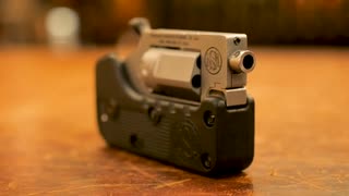 折りたたみ式.22マグナムリボルバー「SWITCH-GUN」