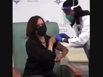 オカマ・ハリスが毒ワクチンを注射・・・・ん？？