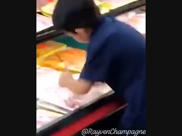 ホモと見る食品売り場でオラオララッシュするクソガキ