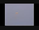 予告通り巨大UFO出現！　カメラB