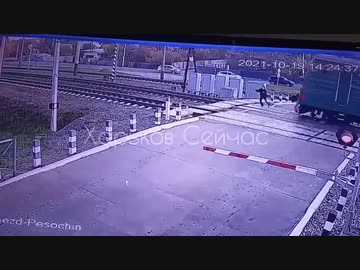 女 vs 女性差別的電車