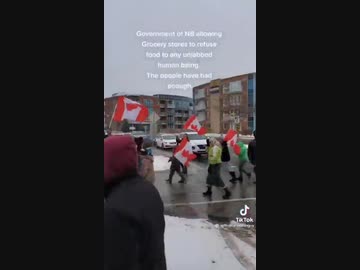 カナダ州政府 未接種者への食料品の販売を拒否することを許可