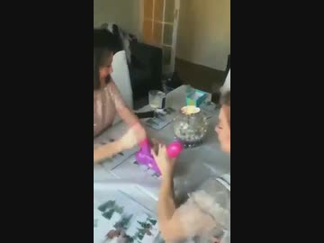 手コキ女ｖｓ手コキ女