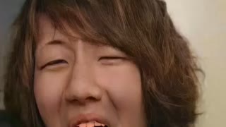 歌う指原俊輔