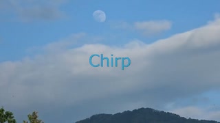 青い空に白い月と雲