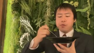 【素材用】カレー食うポリ秋(令和4年新作)